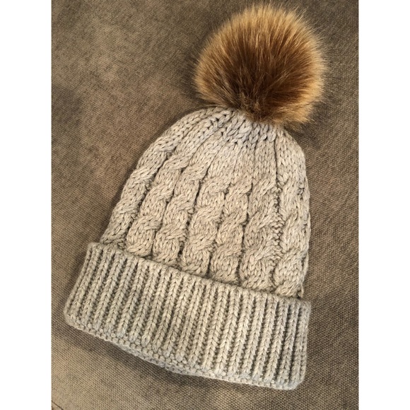 Accessories - Brand New Women’s Gray Knit Beanie